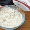 Mixer de mana Beper, Putere 300 W, 5 Trepte de viteza, Functie Turbo pentru creme si aluaturi, Ergonomic, Alb cu insertii rosii
